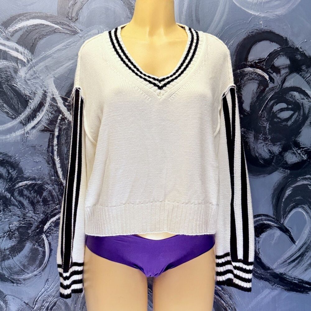 ASOS Varsity Sweater Small White Black Stripe V Neck US 6